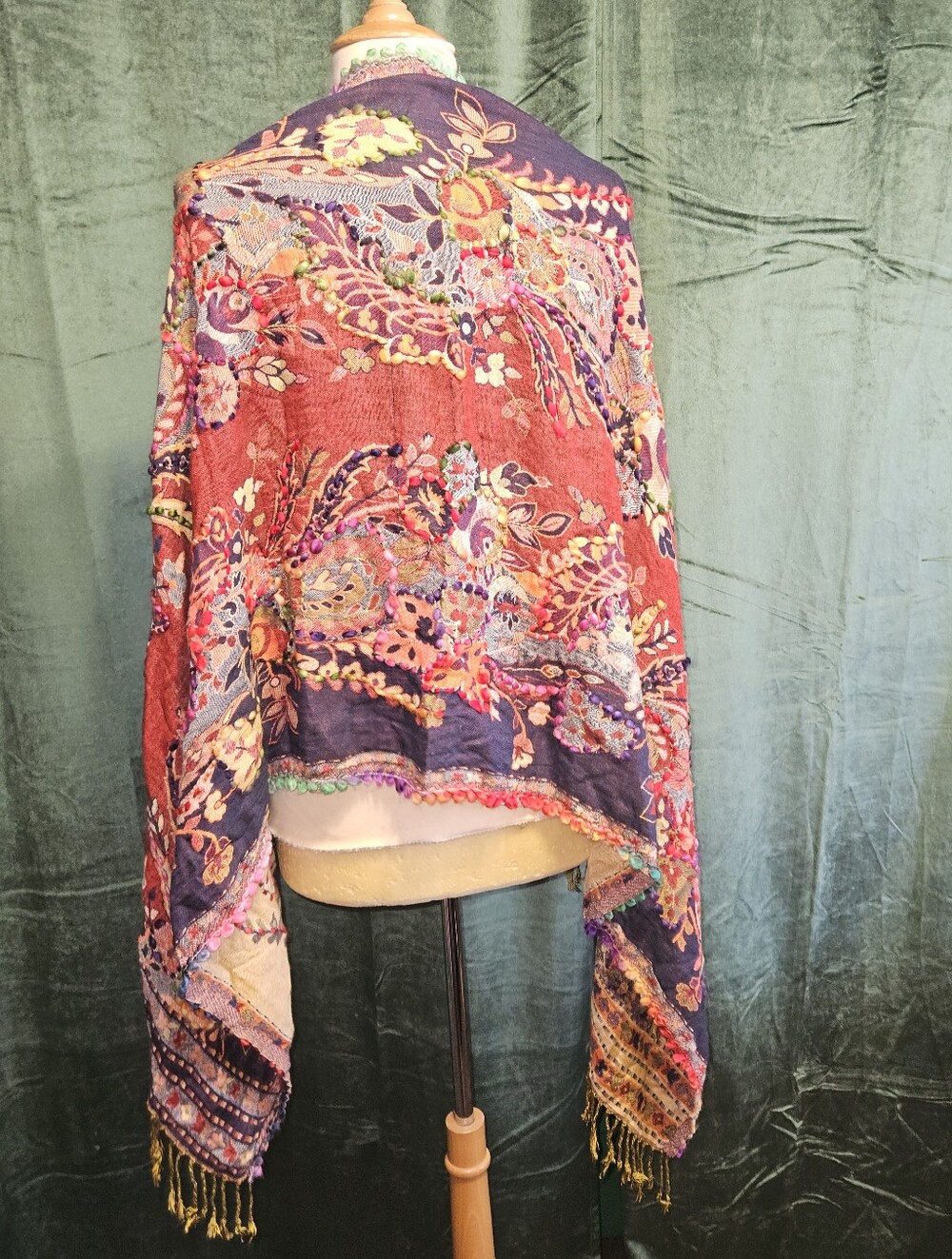 Peruvian Connection Shawl - Picture 2 of 4